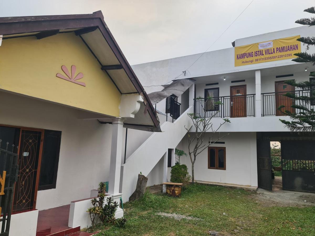 Kampung Istal Villa Pamijahan Bogor Exteriér fotografie